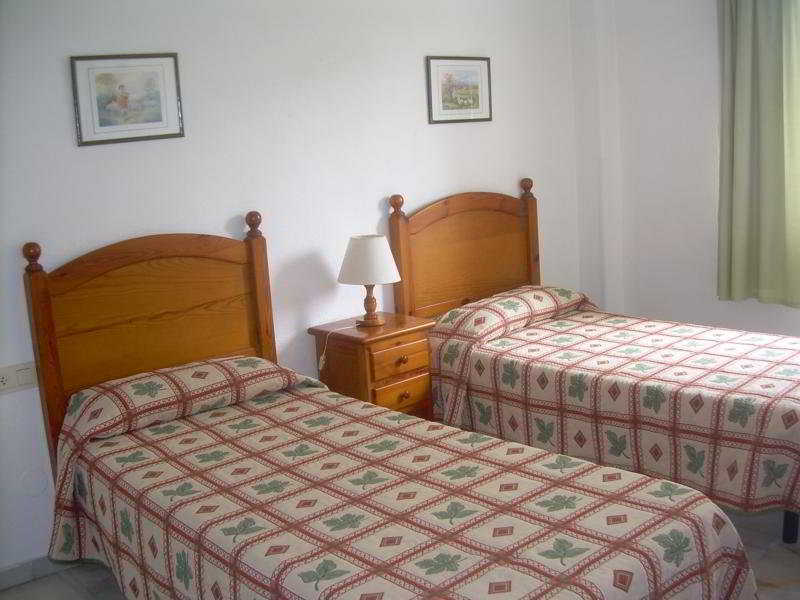 Apartamentos Jardines Del Gamonal مالقة المظهر الخارجي الصورة